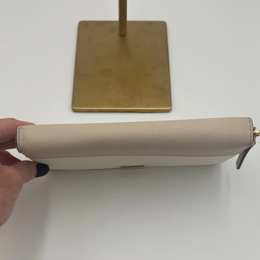 Kate Spade Cream and Tan Wallet - Picture 3 of 8